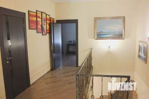 Коттедж 205м&sup2;, 2-этажный, на длительный срок, 