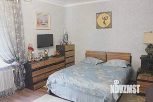 Коттедж 205м&sup2;, 2-этажный, на длительный срок, 