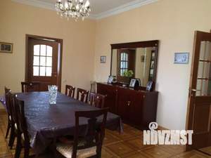 Дом 650м², 3-этажный, на длительный срок, 