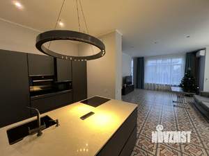 Дом 400м², 3-этажный, на длительный срок, 