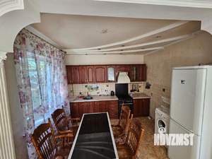 Коттедж 500м², 3-этажный, на длительный срок, 