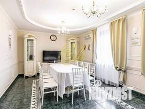 Дом 960м², 3-этажный, посуточно, 