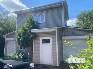 Дом 298м&sup2;, 3-этажный, на длительный срок, 