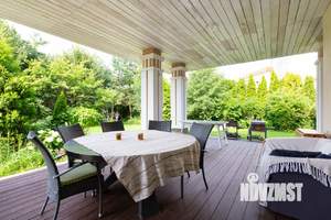 Дом 550м&sup2;, 2-этажный, посуточно, 