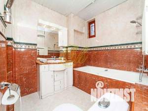 Дом 960м², 3-этажный, посуточно, 