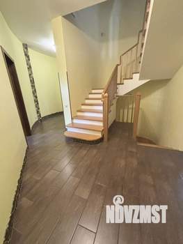 Коттедж 550м², 3-этажный, на длительный срок, 