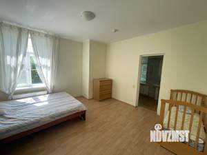 Дом 200м², 2-этажный, на длительный срок, 