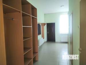 Таунхаус 226м&sup2;, 3-этажный, на длительный срок, 