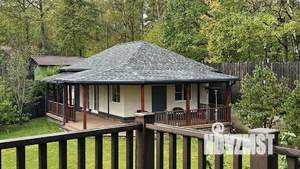 Дом 560м&sup2;, 3-этажный, на длительный срок, 