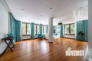 Дом 550м², 3-этажный, на длительный срок, 