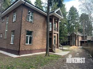 Дом 250м², 2-этажный, на длительный срок, 