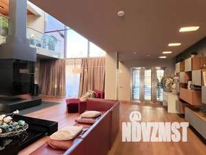 Дом 1159м², 3-этажный, посуточно, 