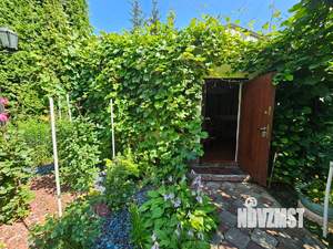 Дом 500м&sup2;, 3-этажный, посуточно, 