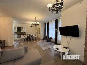 Дом 300м², 3-этажный, на длительный срок, 