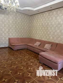 Дом 225м², 3-этажный, участок 3 сот.  