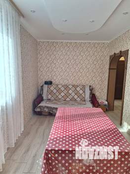 Дом 216м², 3-этажный, участок 6 сот.  