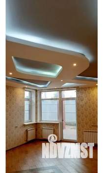 Коттедж 230м², 3-этажный, участок 7 сот.  