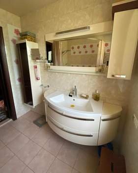 Дом 250м², 3-этажный, участок 9 сот.  