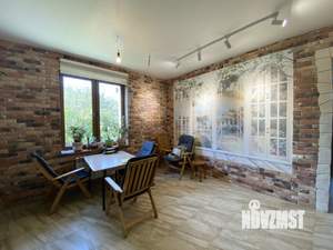 Дом 270м², 2-этажный, участок 7 сот.  