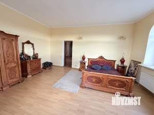 Дом 358м², 2-этажный, участок 6 сот.  