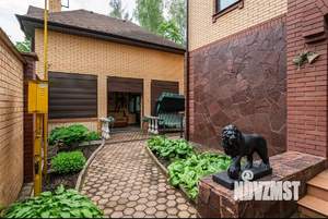 Дом 250м², 3-этажный, участок 9 сот.  