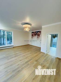 Дом 253м&sup2;, 2-этажный, участок 7 сот.  