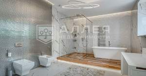 Дом 1100м², 3-этажный, участок 28 сот.  