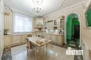 Дом 820м², 4-этажный, участок 32 сот.  