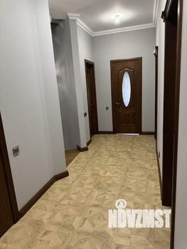 Коттедж 300м&sup2;, 3-этажный, участок 6 сот.  