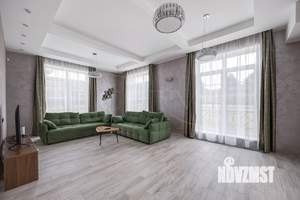 Дом 448м&sup2;, 2-этажный, участок 16 сот.  