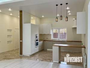 Дом 252м&sup2;, 2-этажный, участок 7 сот.  