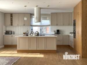 Дом 500м², 4-этажный, участок 9 сот.  