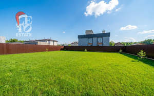 Дом 315м&sup2;, 2-этажный, участок 10 сот.  