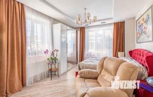 Коттедж 290м², 3-этажный, участок 8 сот.  