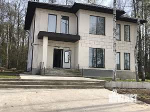 Коттедж 200м&sup2;, 2-этажный, участок 10 сот.  