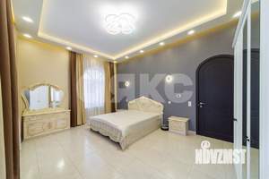 Дом 220м², 2-этажный, участок 6 сот.  