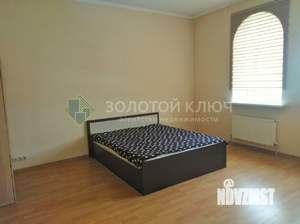Дом 614м², 3-этажный, участок 12 сот.  
