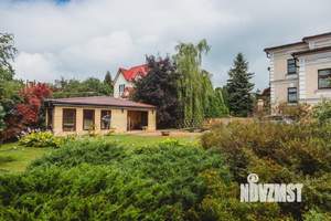 Коттедж 834м², 3-этажный, участок 28 сот.  