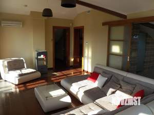 Дом 470м², 3-этажный, участок 16 сот.  