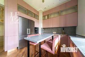 Дом 950м², 3-этажный, участок 33 сот.  