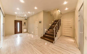 Дом 310м&sup2;, 3-этажный, участок 15 сот.  