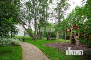 Дом 663м², 3-этажный, участок 25 сот.  