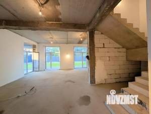 Дом 220м², 2-этажный, участок 8 сот.  