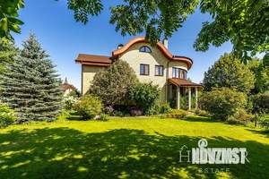 Коттедж 750м&sup2;, 2-этажный, участок 27 сот.  