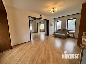 Дом 314м&sup2;, 3-этажный, участок 17 сот.  