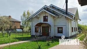 Коттедж 274м², 2-этажный, участок 15 сот.  