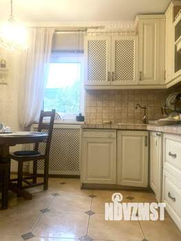Дом 211м², 2-этажный, участок 10 сот.  