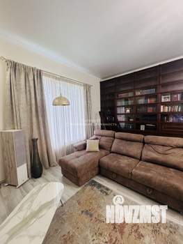 Дом 350м², 2-этажный, участок 7 сот.  