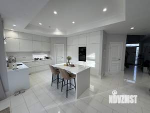 Коттедж 370м², 2-этажный, участок 9 сот.  