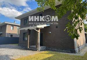 Дом 261м², 2-этажный, участок 6 сот.  